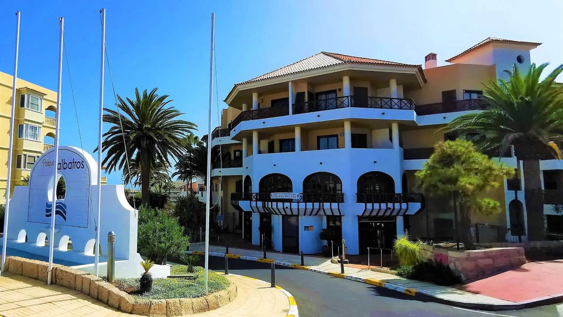 Strelitzia Apartment - Ocean View & Heated Pool San Miguel de Abona