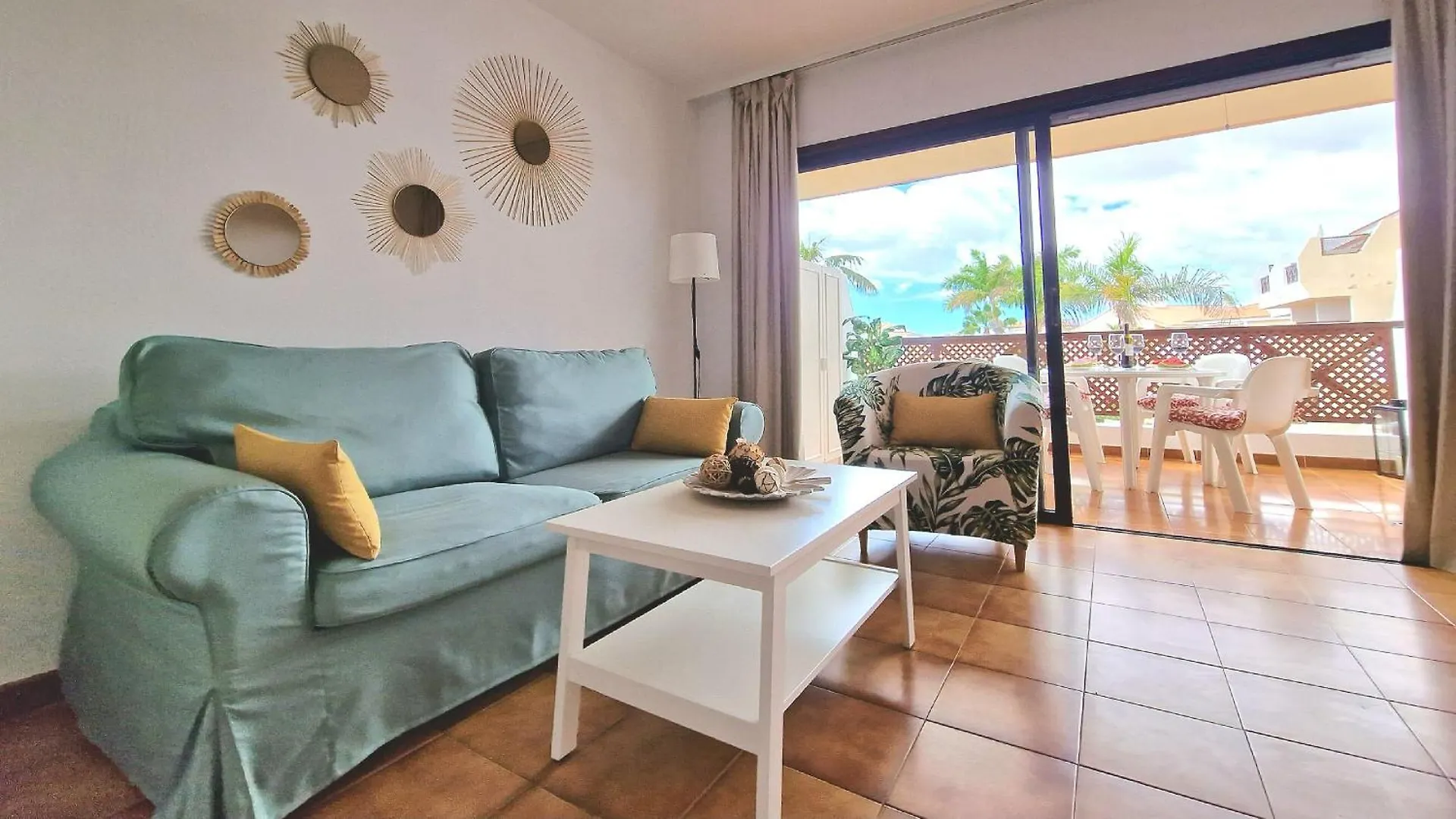 Strelitzia Apartment - Ocean View & Heated Pool San Miguel de Abona España